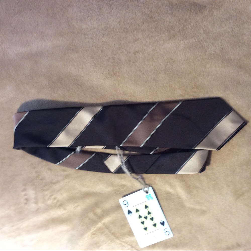 Brown tie